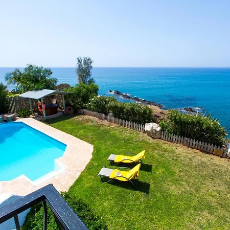 Villa Clarissa & Carmel View Paphos Extérieur photo